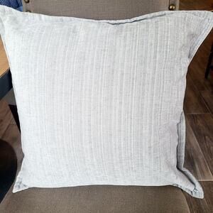 Dwell Studio Light Grey Designer Decor Pillow 21” X 21” Down Insert Beautiful!
